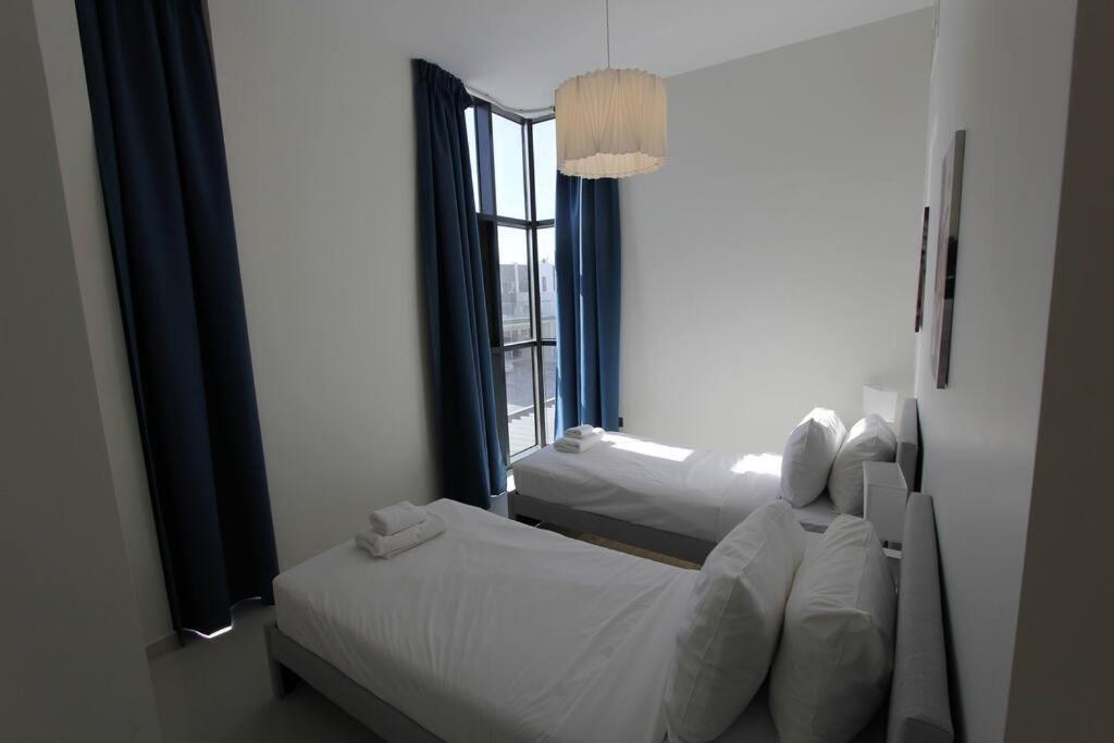 Specious 3 Bedrooms With Maid Room Villa 迪拜 外观 照片